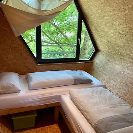 Gruene Wiek Wabenhausherberge Beckerwitz