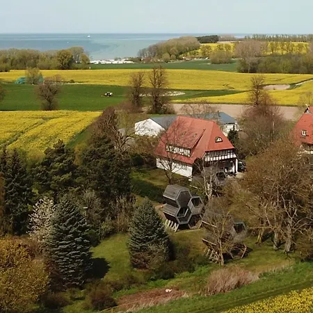 Gruene Wiek Wabenhausherberge Beckerwitz Gramkow
